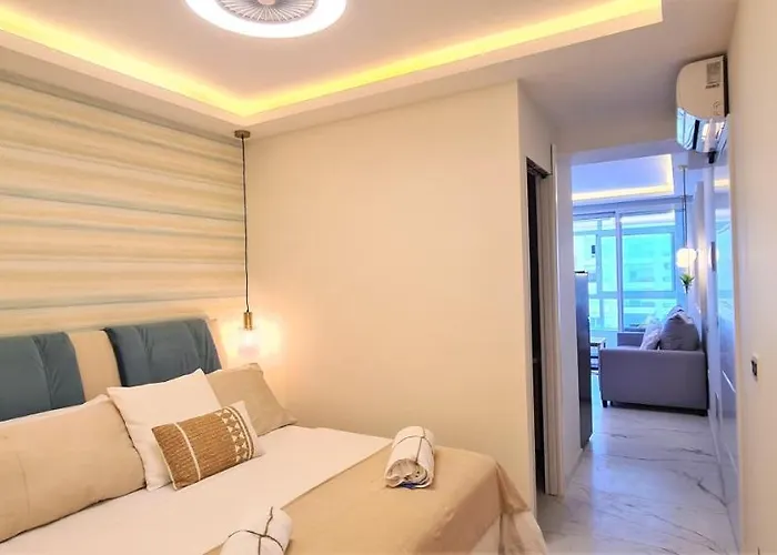 Línea De Playa Apartamento Estepona